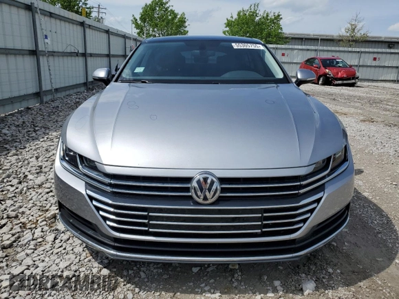 2019 Volkswagen Arteon z VIN WVWDR7AN8KE025650, wystawiony jako Copart lot #55305755 z przebiegiem 69 295 mil mil oraz Szkoda całkowita • Salvage title. Historia ofert i sprzedaży dostępna na DreamBid. Obrazek 5.