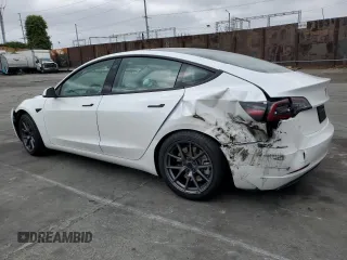 2021 Tesla Model 3 Standard Range Plus z VIN 5YJ3E1EA9MF017537, wystawiony jako Copart lot #55421165 z przebiegiem 40 681 mil mil oraz Szkoda całkowita • Salvage title. Historia ofert i sprzedaży dostępna na DreamBid. Obrazek 2.