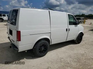 2005 Chevrolet Astro Cargo with VIN 1GCDM19X95B113405, listed as a Copart auction lot 72017174 with 92,864 mi miles and Salvage Title. Bid and sale history available at carsss.com. Image 3.