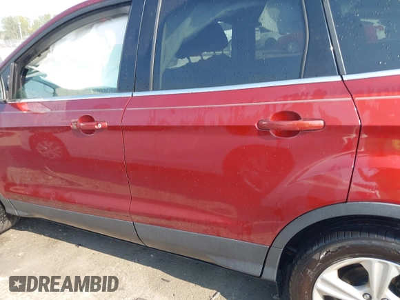 2016 Ford Escape SE with VIN 1FMCU0GX5GUB00842, listed as a IAAI auction lot 40167388 with 89,628 mi miles. Bid and sale history available at carsss.com. Image 14.