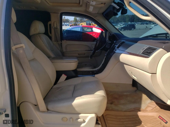 2008 Cadillac Escalade EXT with VIN 3GYFK62868G121336, listed as a Copart auction lot 77845894 with 234132 miles and Salvage Title. Bid and sale history available at carsss.com. Image 7.