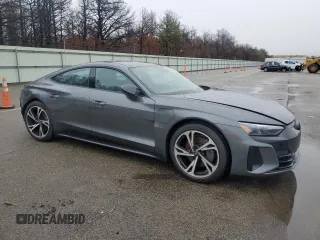 2022 Audi e-tron GT Premium Plus z VIN WAUCJBFW6N7005183, wystawiony jako Copart lot #48928955 z przebiegiem 58 325 mil mil oraz Szkoda całkowita • Salvage title. Historia ofert i sprzedaży dostępna na DreamBid. Obrazek 4.