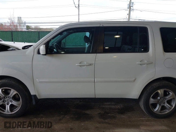 2014 Honda Pilot EX-L with VIN 5FNYF4H59EB047609, listed as a IAAI auction lot 42071353 with 148,661 mi miles and . Bid and sale history available at carsss.com. Image 13.