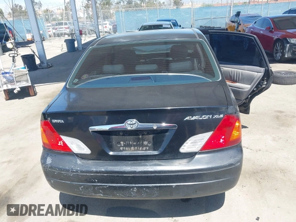 2000 Toyota Avalon XL with VIN 4T1BF28BXYU105640, listed as a IAAI auction lot 42024346 with 317,895 mi miles and . Bid and sale history available at DreamBid. Image 16.