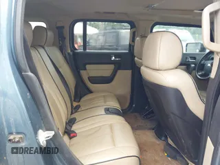 2007 Hummer H3 SUV with VIN 5GTDN13E078152249, listed as a IAAI auction lot 42086431 with 274,948 mi miles. Bid and sale history available at carsss.com. Image 8.