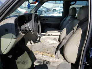 2001 GMC Yukon SLT z VIN 1GKEC13T21J264040, wystawiony jako Copart lot #46282145 z przebiegiem 136 264 mil mil oraz Szkoda całkowita • Salvage title. Historia ofert i sprzedaży dostępna na DreamBid. Obrazek 7.