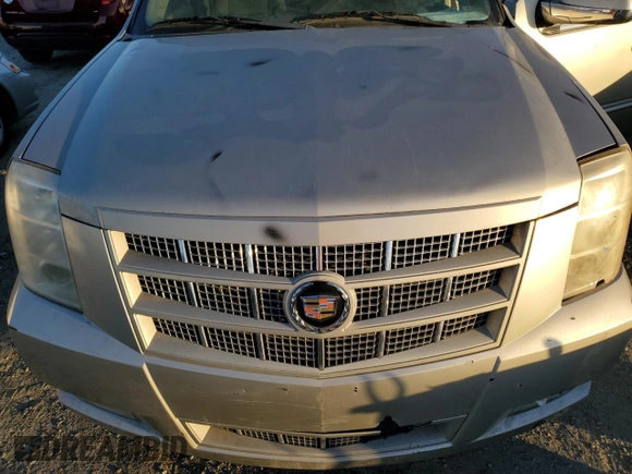 2014 Cadillac Escalade Premium z VIN 1GYS4CEFXER182721, wystawiony jako Copart lot #79874264 z przebiegiem Nie podano mil oraz Czysty tytuł • Clean title. Historia ofert i sprzedaży dostępna na DreamBid. Obrazek 12.