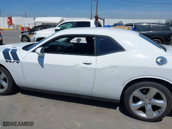 2014 Dodge Challenger R/T Plus with VIN 2C3CDYBT1EH176912, listed as a IAAI auction lot 41992990 with 113,687 mi miles. Bid and sale history available at carsss.com. Image 14.