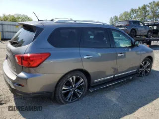 2017 Nissan Pathfinder Platinum с VIN 5N1DR2MMXHC632073, выставлен на аукционе Copart как лот 59434885 с пробегом 79 105 миль миль и Списание • Salvage title. История ставок и продаж доступна на DreamBid. Изображение 3.