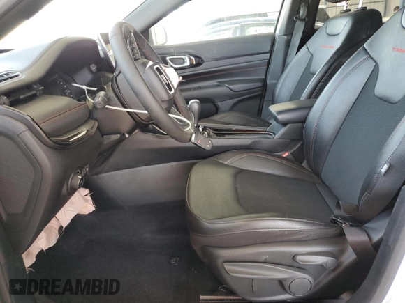 2024 Jeep Compass Trailhawk with VIN 3C4NJDDN1RT149839, listed as a Copart auction lot 61841965 with 29,038 mi miles and Clean title. Bid and sale history available at DreamBid. Image 7.