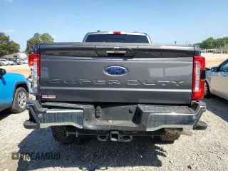 2024 Ford Super Duty F-250 SRW XL with VIN 1FT8W2BT3RED59377, listed as a Copart auction lot 71638304 with 17,580 mi miles and Salvage Title. Bid and sale history available at carsss.com. Image 6.