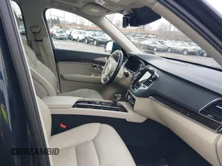 2017 Volvo XC90 Momentum with VIN YV4A22PK2H1141852, listed as a IAAI auction lot 41534159 with 118,473 mi miles. Bid and sale history available at carsss.com. Image 5.