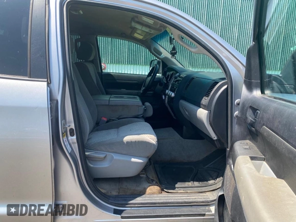 2010 Toyota Tundra with VIN 5TFUM5F11AX01281, listed as a Copart auction lot 66980935 with 308,906 mi miles and Clean title. Bid and sale history available at DreamBid. Image 5.