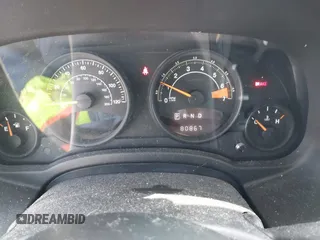 2016 Jeep Patriot Latitude z VIN 1C4NJPFA8GD615264, wystawiony jako IAAI lot #42422580 z przebiegiem 80 867 mil mil oraz . Historia ofert i sprzedaży dostępna na DreamBid. Obrazek 7.