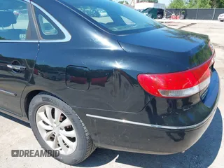 2007 Hyundai Azera SE with VIN KMHFC46F47A172875, listed as a IAAI auction lot 42632253 with 218,536 mi miles and . Bid and sale history available at DreamBid. Image 6.