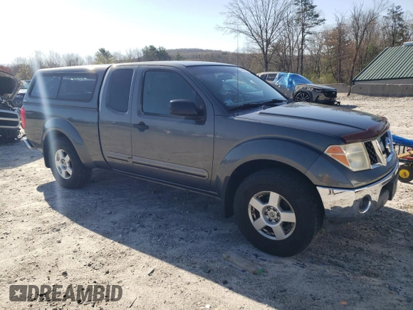 2006 Nissan Frontier SE z VIN 1N6AD06U56C429335, wystawiony jako Copart lot #54854745 z przebiegiem 143 845 mil mil oraz Czysty tytuł • Clean title. Historia ofert i sprzedaży dostępna na DreamBid. Obrazek 4.