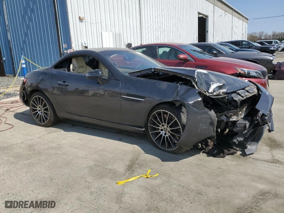 2020 Mercedes-Benz SLC with VIN WDDPK3JA1LF167573, listed as a Copart auction lot 52116765 with 0 mi miles and Salvage Title. Bid and sale history available at carsss.com. Image 4.