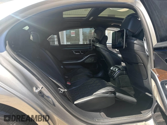 2021 Mercedes-Benz S 580 with VIN W1K6G7GB5MA038965, listed as a IAAI auction lot 42168395 with 90,055 mi miles and . Bid and sale history available at carsss.com. Image 8.