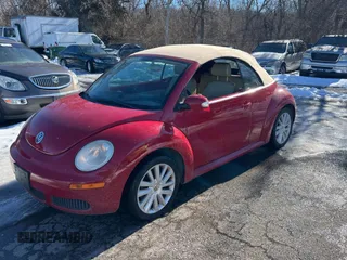 2009 Volkswagen Beetle S z VIN 3VWRF31Y29M401892, wystawiony jako Copart lot #89337485 z przebiegiem 136 394 mil mil oraz Czysty tytuł • Clean title. Historia ofert i sprzedaży dostępna na DreamBid. Obrazek 2.
