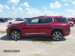 2017 GMC Acadia Denali with VIN 1GKKNPLS3HZ199573, listed as a IAAI auction lot 42092475 with 117,424 mi miles. Bid and sale history available at carsss.com. Image 15.