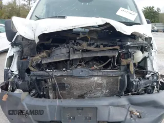 2016 Ford Transit Cargo z VIN 1FTYE1YMXGKB48964, wystawiony jako IAAI lot #41227860 z przebiegiem Nie podano mil oraz . Historia ofert i sprzedaży dostępna na DreamBid. Obrazek 10.
