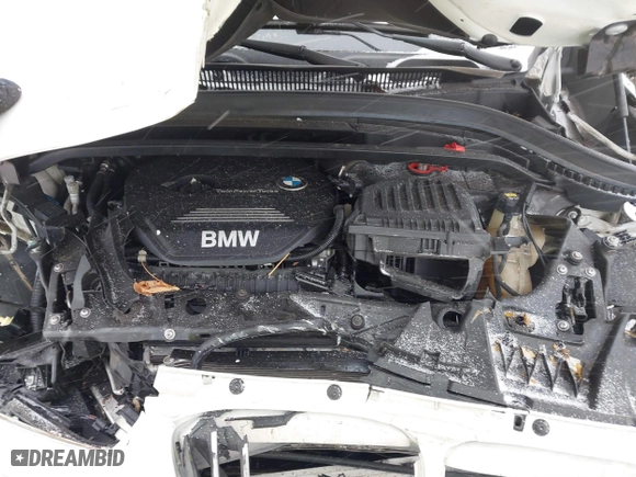 2018 BMW X1 xDrive28i with VIN WBXHT3C33J3H29973, listed as a IAAI auction lot 41547866 with 1 mi miles. Bid and sale history available at carsss.com. Image 10.
