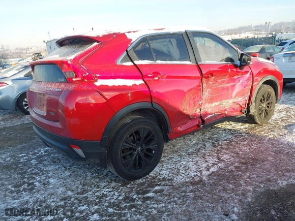 2018 Mitsubishi Eclipse Cross LE with VIN JA4AT4AA1JZ043554, listed as a IAAI auction lot 41400014 with 93,020 mi miles. Bid and sale history available at carsss.com. Image 4.