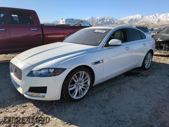 2016 Jaguar XF 35t Prestige with VIN SAJBE4BV1GCY08779, listed as a Copart auction lot 41801805 with 69,455 mi miles and Salvage Title. Bid and sale history available at carsss.com. Image 1.