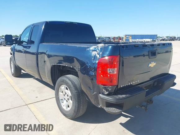2007 Chevrolet Silverado 1500 Work Truck with VIN 1GCEK19C87E501718, listed as a IAAI auction lot 41971348 with 349,954 mi miles. Bid and sale history available at carsss.com. Image 3.