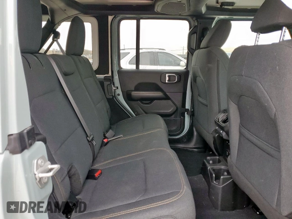 2024 Jeep Wrangler Sahara with VIN 1C4PJXEN6RW110988, listed as a Copart auction lot 46257325 with 39,889 mi miles and Clean title. Bid and sale history available at DreamBid. Image 11.