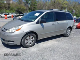2008 Toyota Sienna CE with VIN 5TDZK23C28S143477, listed as a IAAI auction lot 41930860 with 301,391 mi miles and . Bid and sale history available at carsss.com. Image 2.