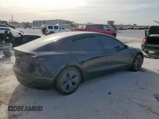 2022 Tesla Model 3 Long Range z VIN 5YJ3E1EBXNF229342, wystawiony jako Copart lot #50171085 z przebiegiem 66 009 mil mil oraz Szkoda całkowita • Salvage title. Historia ofert i sprzedaży dostępna na DreamBid. Obrazek 3.