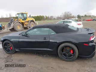 2015 Chevrolet Camaro LT with VIN 2G1FF3D31F9280047, listed as a IAAI auction lot 42025967 with 125,715 mi miles. Bid and sale history available at carsss.com. Image 15.
