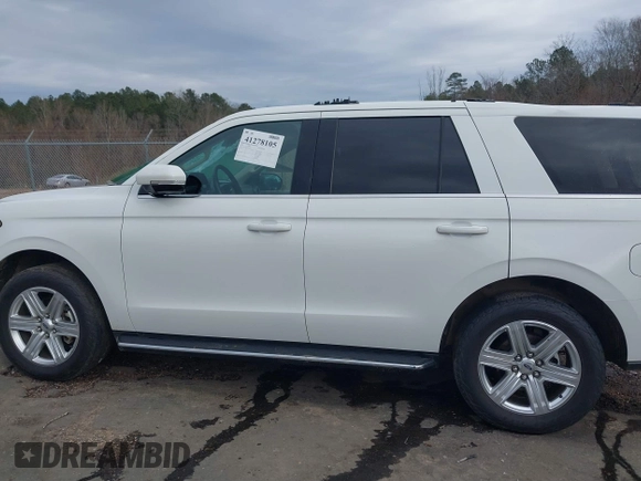 2020 Ford Expedition XLT with VIN 1FMJU1HT5LEA42762, listed as a IAAI auction lot 41278105 with 110,338 mi miles. Bid and sale history available at carsss.com. Image 14.