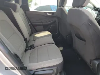2021 Ford Escape SE z VIN 1FMCU0G64MUA91313, wystawiony jako Copart lot #56318425 z przebiegiem Nie podano mil oraz Szkoda całkowita • Salvage title. Historia ofert i sprzedaży dostępna na DreamBid. Obrazek 11.