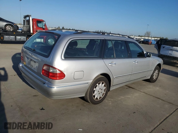 2001 Mercedes-Benz E-Class AWD with VIN WDBJH82J81X061329, listed as a Copart auction lot 50560685 with 0 mi miles and Non Repairable. Bid and sale history available at carsss.com. Image 3.