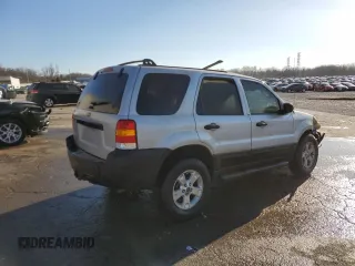 2005 Ford Escape XLT with VIN 1FMCU03125KC94028, listed as a Copart auction lot 88942585 with 210,146 mi miles and Non Repairable. Bid and sale history available at DreamBid. Image 3.