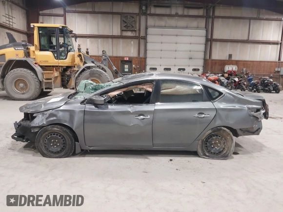 2017 Nissan Sentra S with VIN 3N1AB7AP9HY305682, listed as a IAAI auction lot 41764532 with 116,222 mi miles. Bid and sale history available at carsss.com. Image 15.