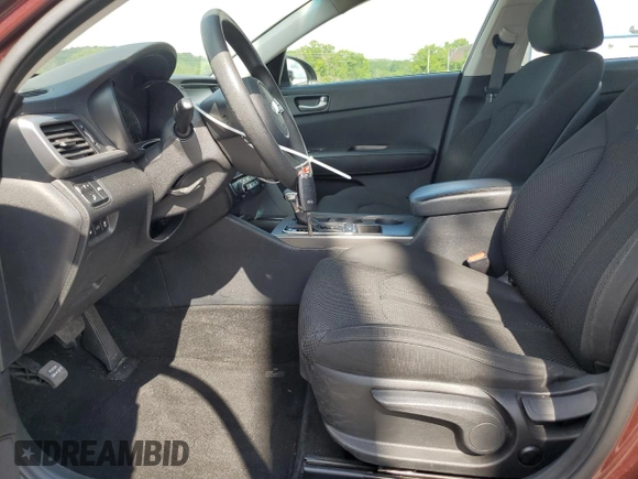 2020 Kia Optima LX z VIN 5XXGT4L37LG398250, wystawiony jako Copart lot #58971285 z przebiegiem 58 234 mil mil oraz Szkoda całkowita • Salvage title. Historia ofert i sprzedaży dostępna na DreamBid. Obrazek 7.