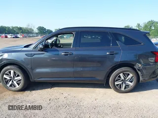 2022 Kia Sorento S z VIN 5XYRL4LCXNG157029, wystawiony jako IAAI lot #42502291 z przebiegiem 60 403 mil mil oraz . Historia ofert i sprzedaży dostępna na DreamBid. Obrazek 15.