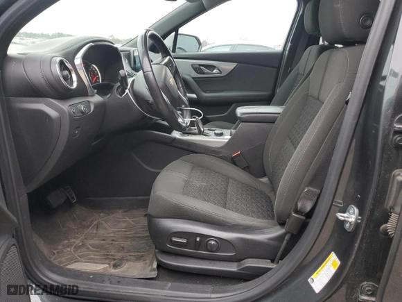 2019 Chevrolet Blazer with VIN 3GNKBGRS0KS698161, listed as a Copart auction lot 83358324 with 43,438 mi miles and Salvage Title. Bid and sale history available at carsss.com. Image 7.