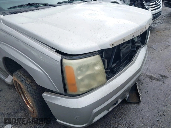 2005 Cadillac Escalade ESV z VIN 3GYFK66N55G224467, wystawiony jako IAAI lot #41352802 z przebiegiem Nie podano mil oraz . Historia ofert i sprzedaży dostępna na DreamBid. Obrazek 14.