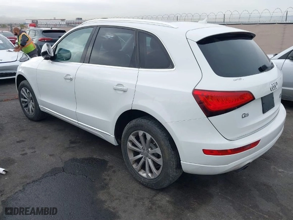 2016 Audi Q5 Premium with VIN WA1C2AFP9GA018285, listed as a IAAI auction lot 40931565 with 68,743 mi miles. Bid and sale history available at carsss.com. Image 3.