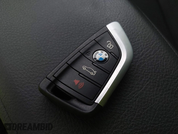 2022 BMW X2 sDrive28i z VIN WBXYH9C09N5T71828, wystawiony jako IAAI lot #40536245 z przebiegiem 36 012 mil mil oraz . Historia ofert i sprzedaży dostępna na DreamBid. Obrazek 11.