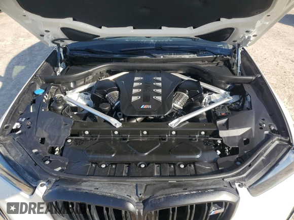 2024 BMW X5 M60i with VIN 5UX33EU01R9U55250, listed as a Copart auction lot 84268944 with 0 mi miles and Non Repairable. Bid and sale history available at carsss.com. Image 12.