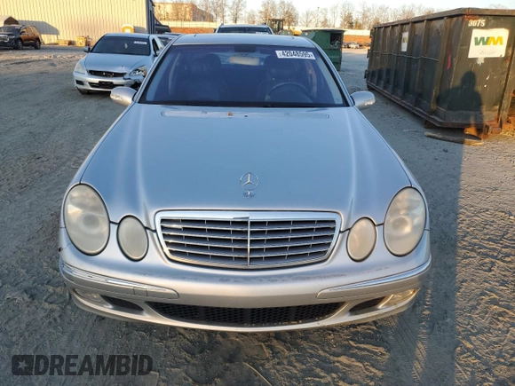 2005 Mercedes-Benz E-Class 3.2L with VIN WDBUF65J55A613008, listed as a Copart auction lot 42048595 with 235,307 mi miles and Clean Title. Bid and sale history available at carsss.com. Image 5.