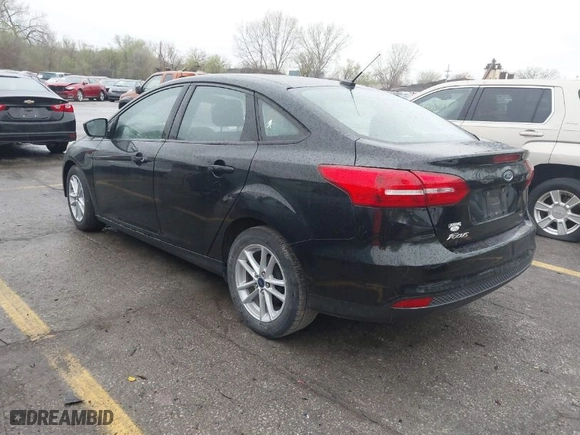 2018 Ford Focus SE with VIN 1FADP3F22JL204604, listed as a IAAI auction lot 41918490 with 258,162 mi miles. Bid and sale history available at carsss.com. Image 3.