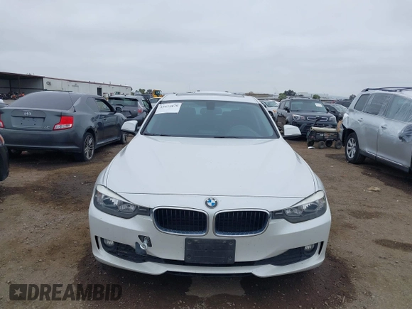 2014 BMW 3 Series 328d z VIN WBA3D3C51EK157071, wystawiony jako IAAI lot #42431879 z przebiegiem 108 655 mil mil oraz . Historia ofert i sprzedaży dostępna na DreamBid. Obrazek 12.