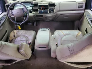 2000 Ford F-250 XL with VIN 1FTNW21FXYEC93908, listed as a Copart auction lot 52014215 with 419,994 mi miles and Clean title. Bid and sale history available at DreamBid. Image 8.