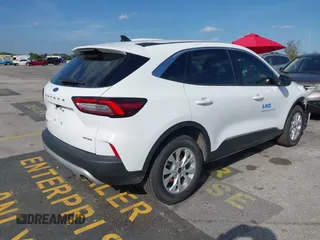 2023 Ford Escape Active with VIN 1FMCU9GNXPUB27618, listed as a IAAI auction lot 41720840 with 66,070 mi miles and . Bid and sale history available at carsss.com. Image 4.